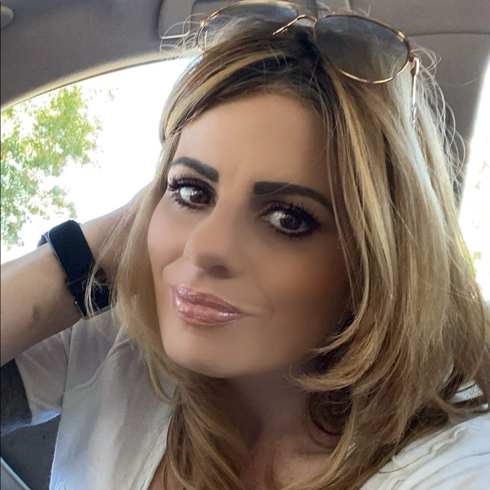 Meet your Posher, Melissa